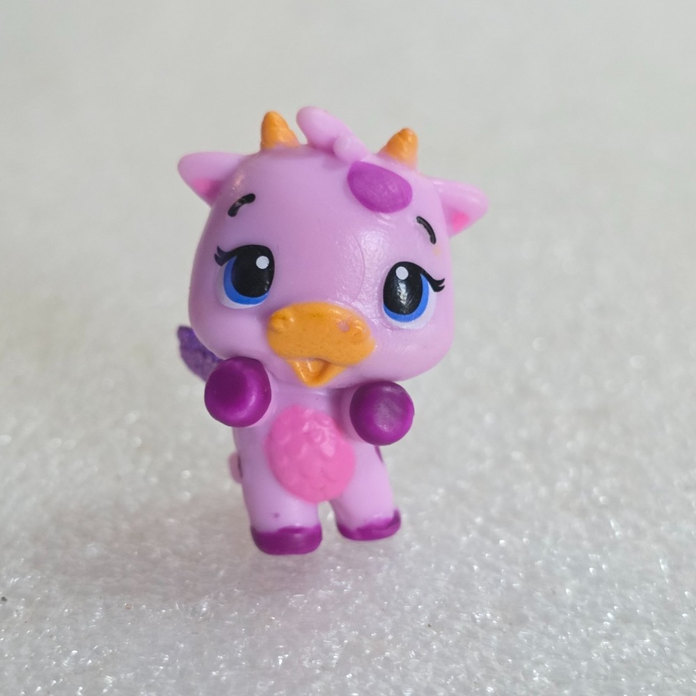 Hatchimals CollEGGtibles Light Pink Macow Cow Figure 1 inch Spin Master